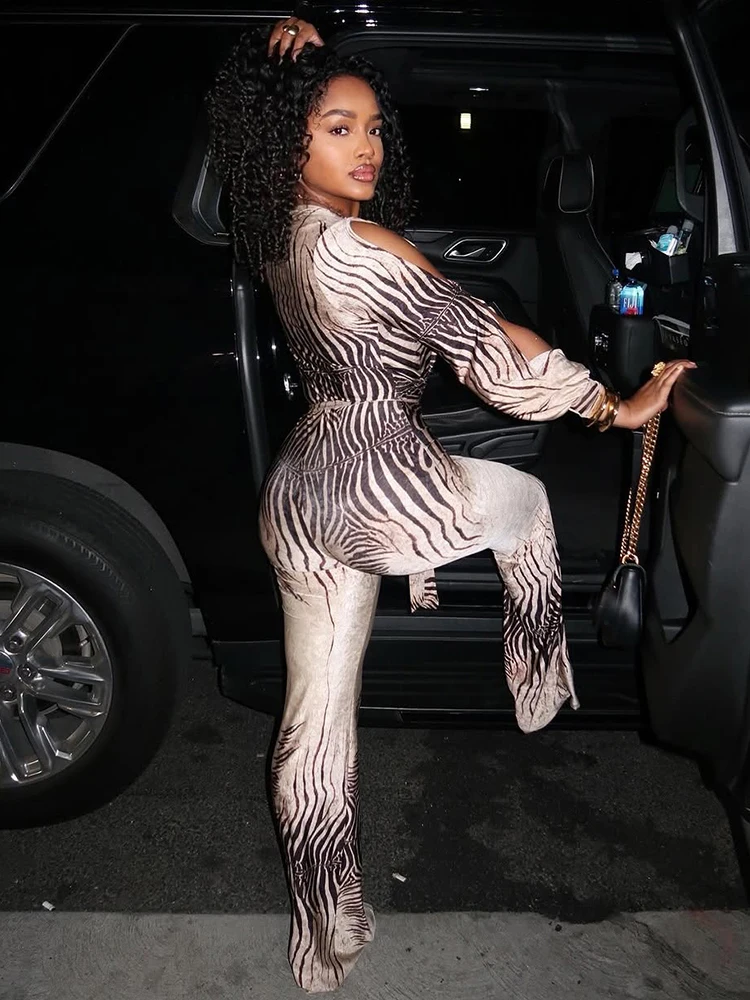 Whatiwear Street Off Shoulder Jumpsuit Woman Stripe Patchwork Flared Deep V-Neck Hollow Full Sleeve Sexy Fashion Style Overalls
Whatiwear Street Off Shoulder Jumpsuit Woman Stripe Patchwork Flared Deep V-Neck Hollow Full Sleeve Sexy Fashion Style Overalls