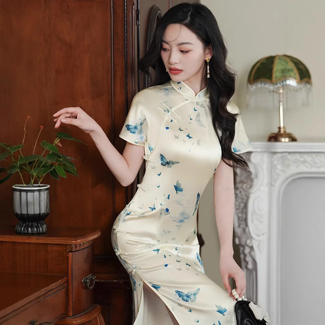 Silk Chinese Floral Traditional Vintage Modern Cheongsam Qipao White Pigment High-Grade Short-Sleeved Dress Improved Young
Silk Chinese Floral Traditional Vintage Modern Cheongsam Qipao White Pigment High-Grade Short-Sleeved Dress Improved Young