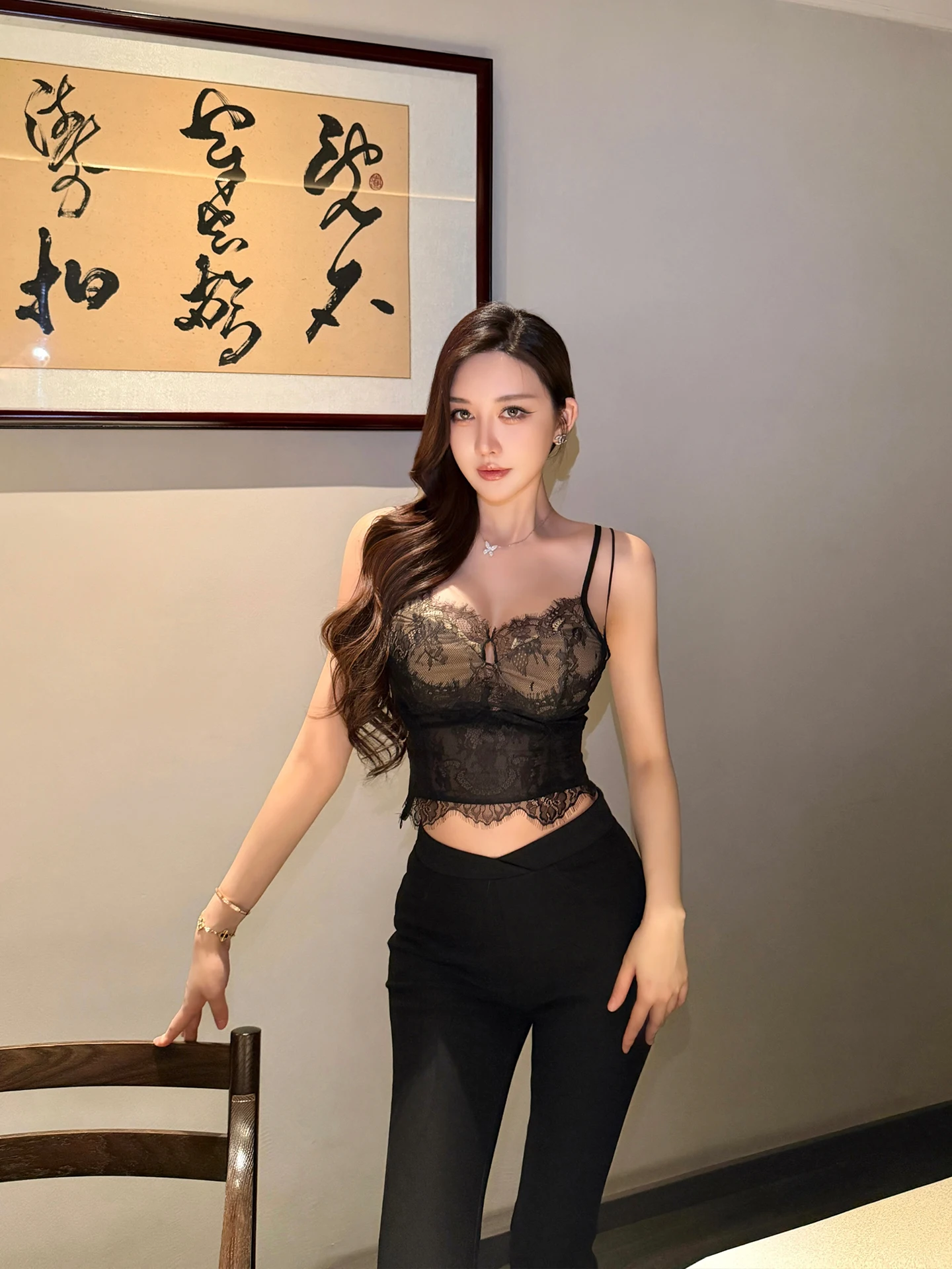 Sexy Lace Trim Strap Vest Women Pure Desire Slim Fit V-ne Inner Wear Outer Wear Tube Top Beautiful Bal irt
Sexy Lace Trim Strap Vest Women Pure Desire Slim Fit V-ne Inner Wear Outer Wear Tube Top Beautiful Bal irt