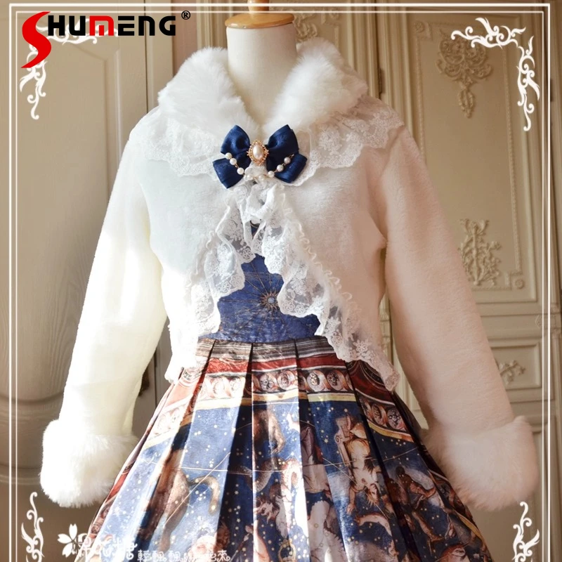 Original French Elegant Retro Sweet Lolita Plush Short Jacket Winter New Woman's Soft Warm Cute Bowknot White Jacket Coat 2025
Original French Elegant Retro Sweet Lolita Plush Short Jacket Winter New Woman's Soft Warm Cute Bowknot White Jacket Coat 2025