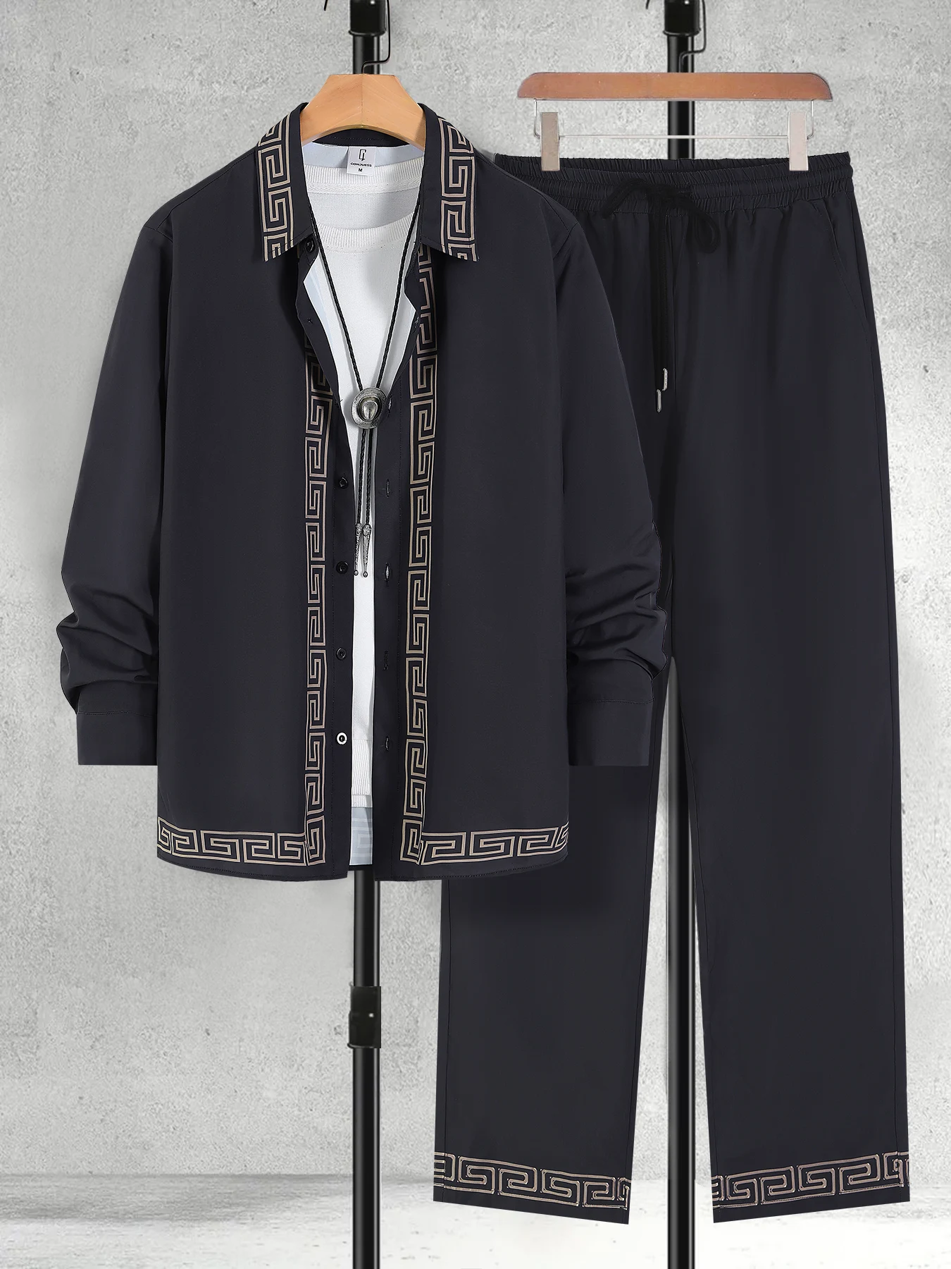 Men's 2 Pieces Casual Outfit Loungewear for Autumn Spring, Long Sleeve Shirt and Drawstring Pants with Decorative Border Prints
Men's 2 Pieces Casual Outfit Loungewear for Autumn Spring, Long Sleeve Shirt and Drawstring Pants with Decorative Border Prints