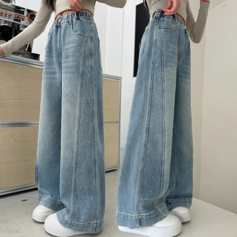 Джинсы-брюки свободного кроя для девочек 2026 года, широкие, с однотонными стразами, прямые, из денима, весна-осень, повседневная одежда, 5-12 лет
Джинсы-брюки свободного кроя для девочек 2026 года, широкие, с однотонными стразами, прямые, из денима, весна-осень, повседневная одежда, 5-12 лет