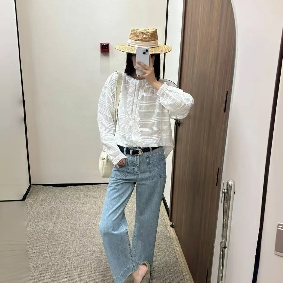 Isa Embroidered Shirt Lace Patchwork Tuck Gown 2 Colors Spring Fashion French Style Loose Fit Cotton Long Sleeve Button up
Isa Embroidered Shirt Lace Patchwork Tuck Gown 2 Colors Spring Fashion French Style Loose Fit Cotton Long Sleeve Button up