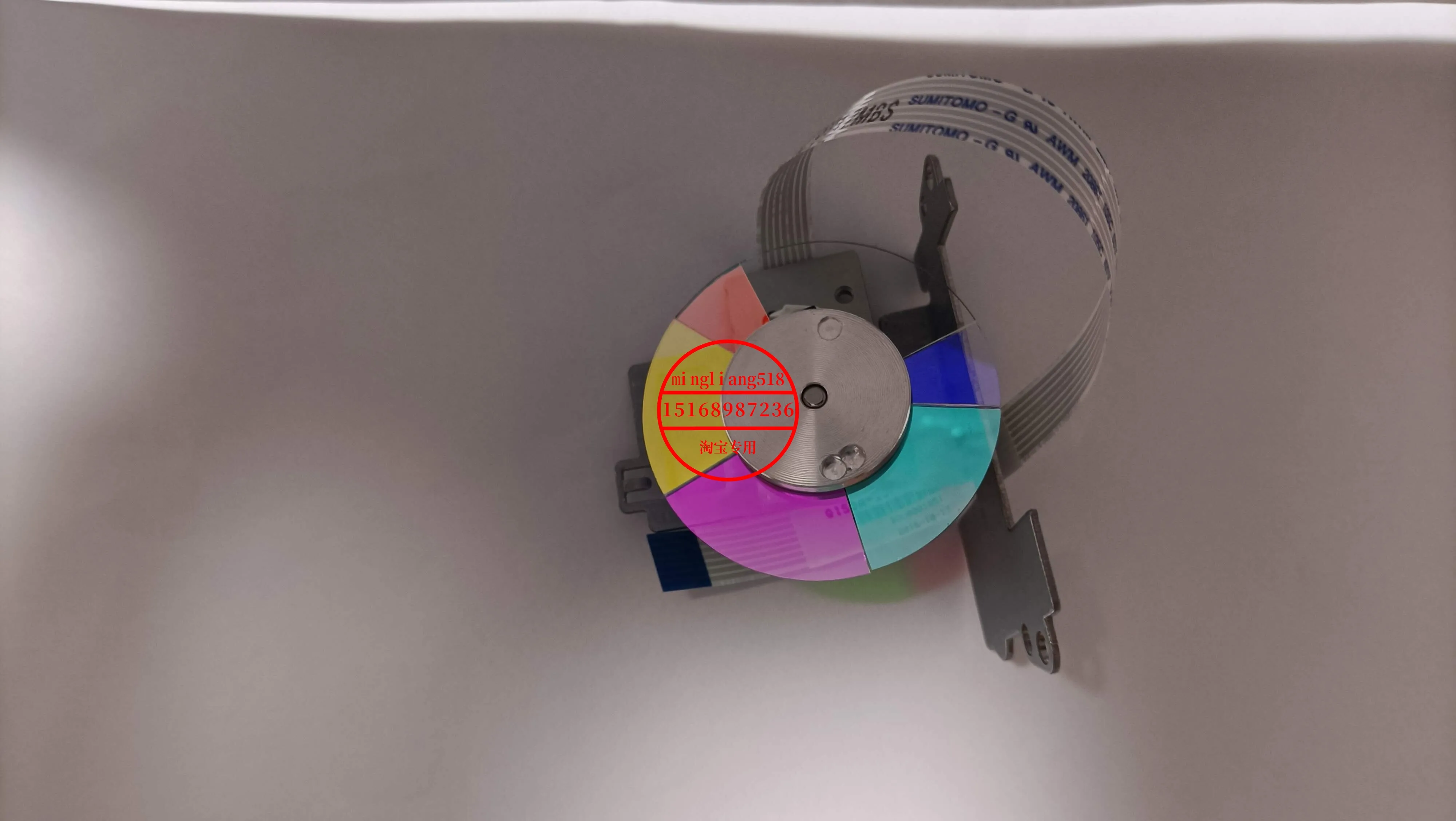 Original Projector color wheel (Includes housing and sensor ) 102421804 6E.2S907.001 For BENQ DX825ST DLP Projectors
Original Projector color wheel (Includes housing and sensor ) 102421804 6E.2S907.001 For BENQ DX825ST DLP Projectors