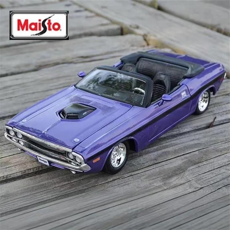 Maisto 1:24 1970 Dodge Challenger R/T, модель спортивного автомобиля из сплава, литье под давлением, металлические гоночные машины, модель автомобиля, высокая имитация, подарки для детей
Maisto 1:24 1970 Dodge Challenger R/T, модель спортивного автомобиля из сплава, литье под давлением, металлические гоночные машины, модель автомобиля, высокая имитация, подарки для детей