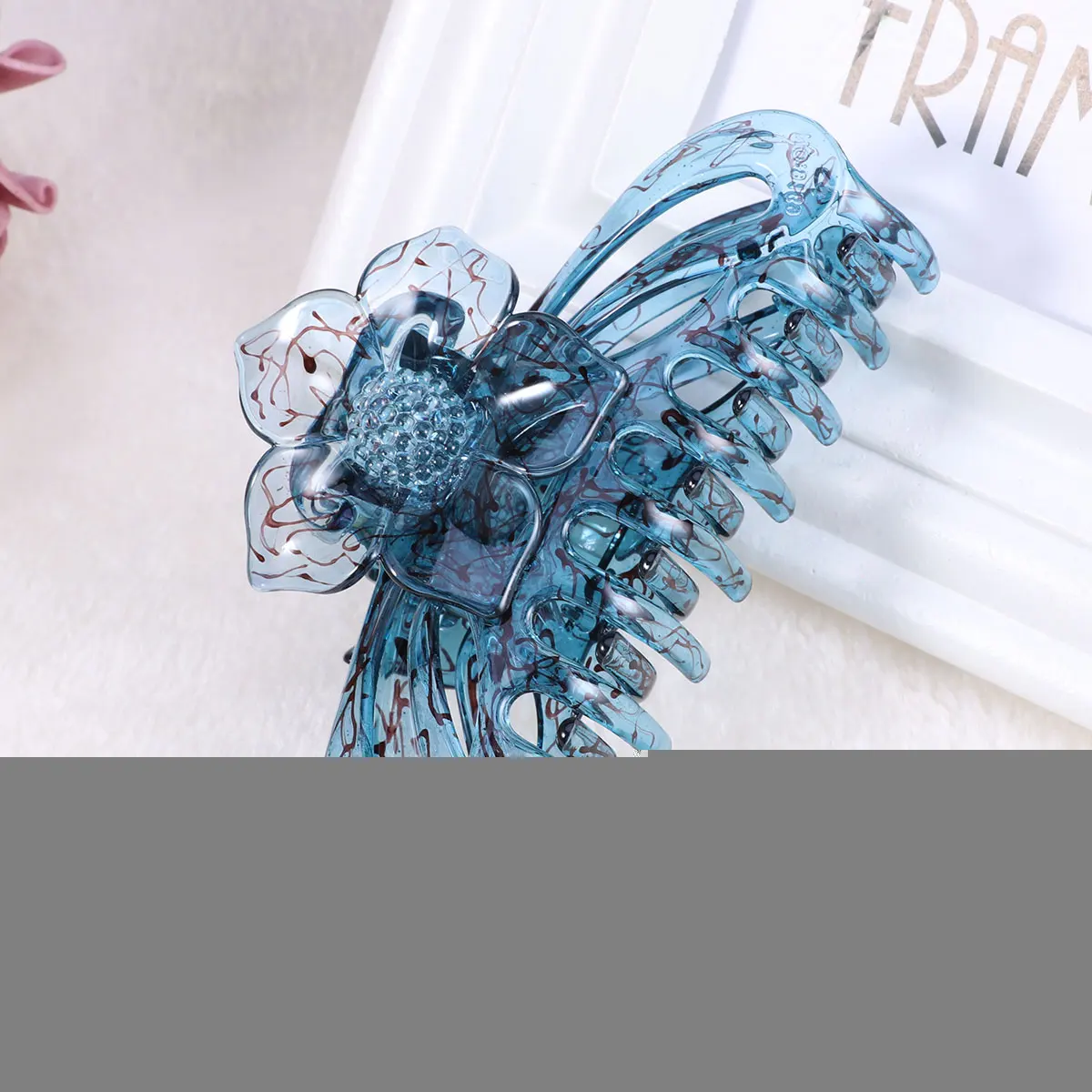 Elegant Clips Durable Styling Large Hair Clips Tool Fashionable Accessories Non Slip Women Large Claws Hair Care
Elegant Clips Durable Styling Large Hair Clips Tool Fashionable Accessories Non Slip Women Large Claws Hair Care