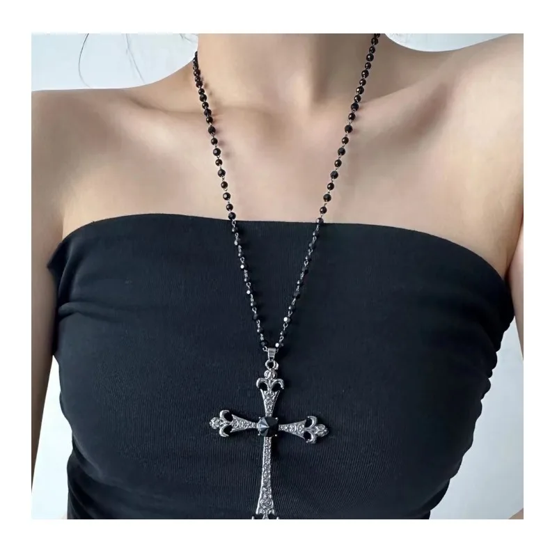 Millennium Spice Girl Wind Beaded Cross Pendant Necklace Female Sweet Cool Punk Neck Chain Vintage Niche Collarbone Chain
Millennium Spice Girl Wind Beaded Cross Pendant Necklace Female Sweet Cool Punk Neck Chain Vintage Niche Collarbone Chain