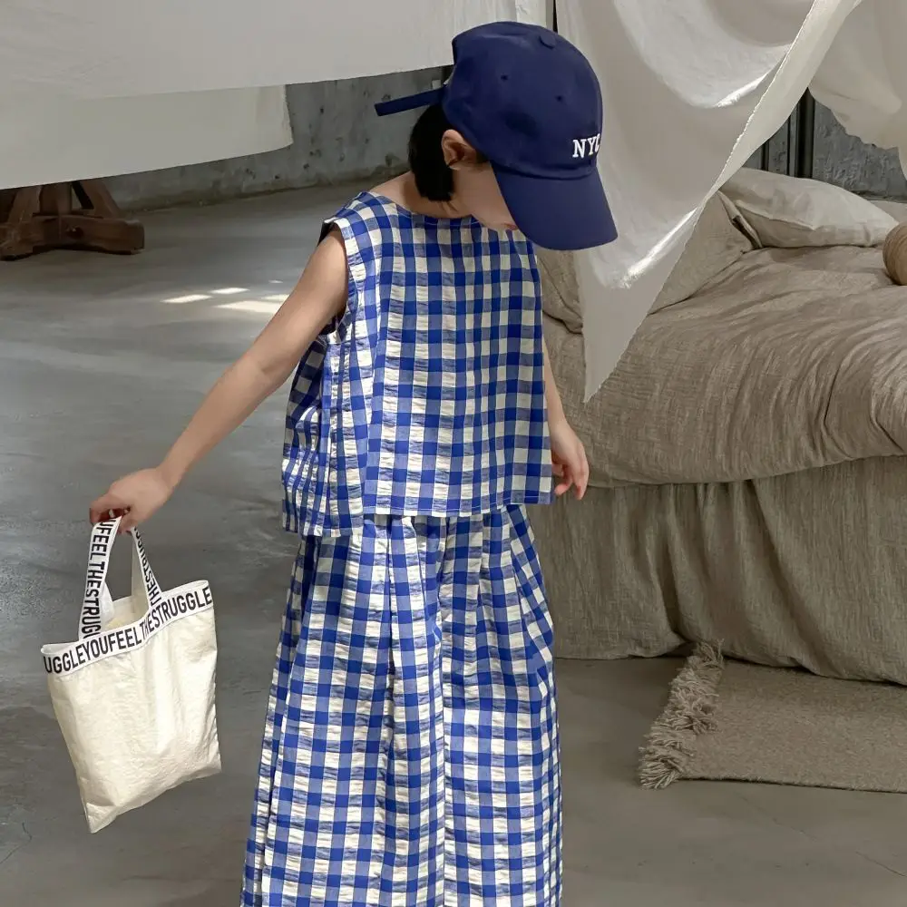 2025 Summer Girls' Suits Fashion Plaid Round Neck Tank Top+Wide Leg Pants Children's Clothing Two-piece Set
2025 Summer Girls' Suits Fashion Plaid Round Neck Tank Top+Wide Leg Pants Children's Clothing Two-piece Set