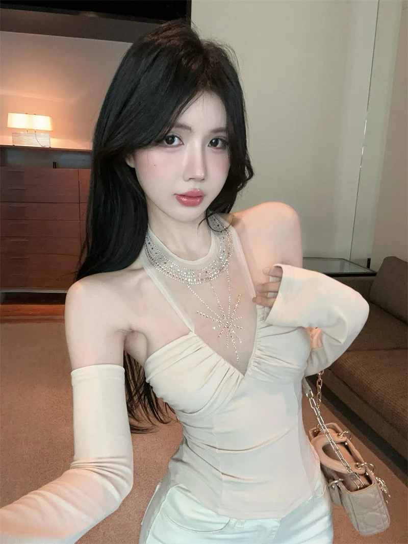 Pure Desire Style Off-Shoulder Mesh Insert Tube Top Vest Women's Autumn New Design Rhinestone Slimming Base Layer Top
Pure Desire Style Off-Shoulder Mesh Insert Tube Top Vest Women's Autumn New Design Rhinestone Slimming Base Layer Top