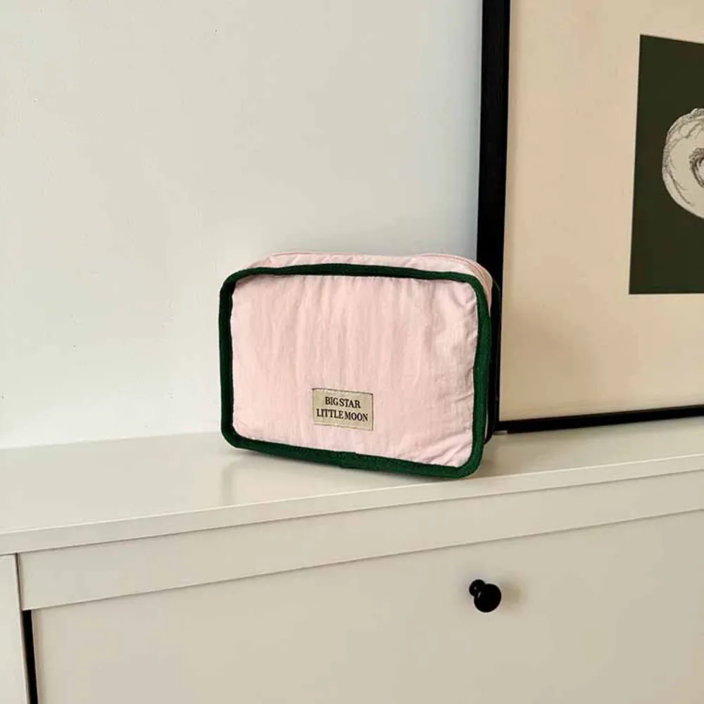 Portable Contrast Color Cosmetic Bag Wallet Zipper Pouch Solid Color Coin Purse Soft Korean Style Sanitary Napkin Storage Bag
Portable Contrast Color Cosmetic Bag Wallet Zipper Pouch Solid Color Coin Purse Soft Korean Style Sanitary Napkin Storage Bag