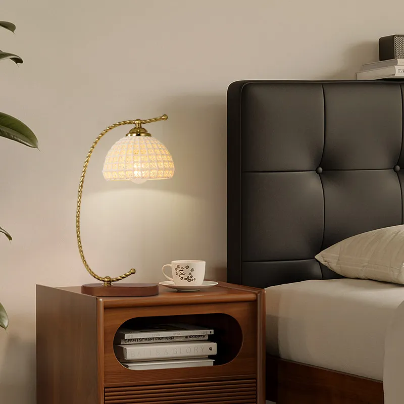 Japanese Retro Ceramic Bedroom Table Lamps Living Room Study Personality Creative Ancient Style Advanced Decorative Desk Lights
Japanese Retro Ceramic Bedroom Table Lamps Living Room Study Personality Creative Ancient Style Advanced Decorative Desk Lights
