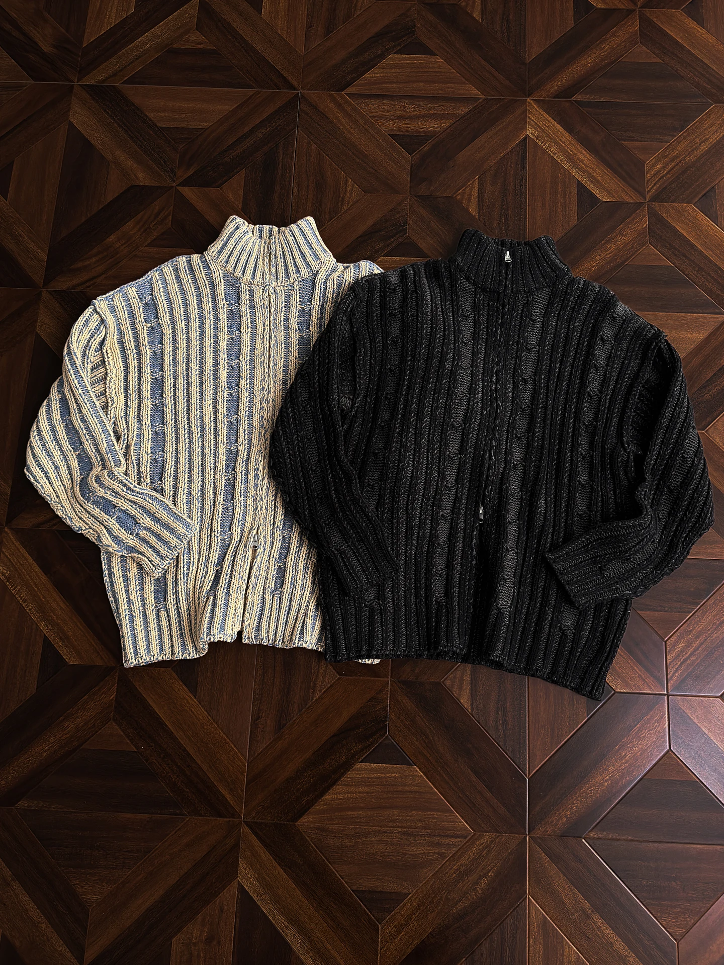 Мужской повседневный вязаный свитер в японском стиле с льняным узором, воротником-стойкой, свободного кроя, модный, утепленный, ретро-свитер Jaet
Мужской повседневный вязаный свитер в японском стиле с льняным узором, воротником-стойкой, свободного кроя, модный, утепленный, ретро-свитер Jaet