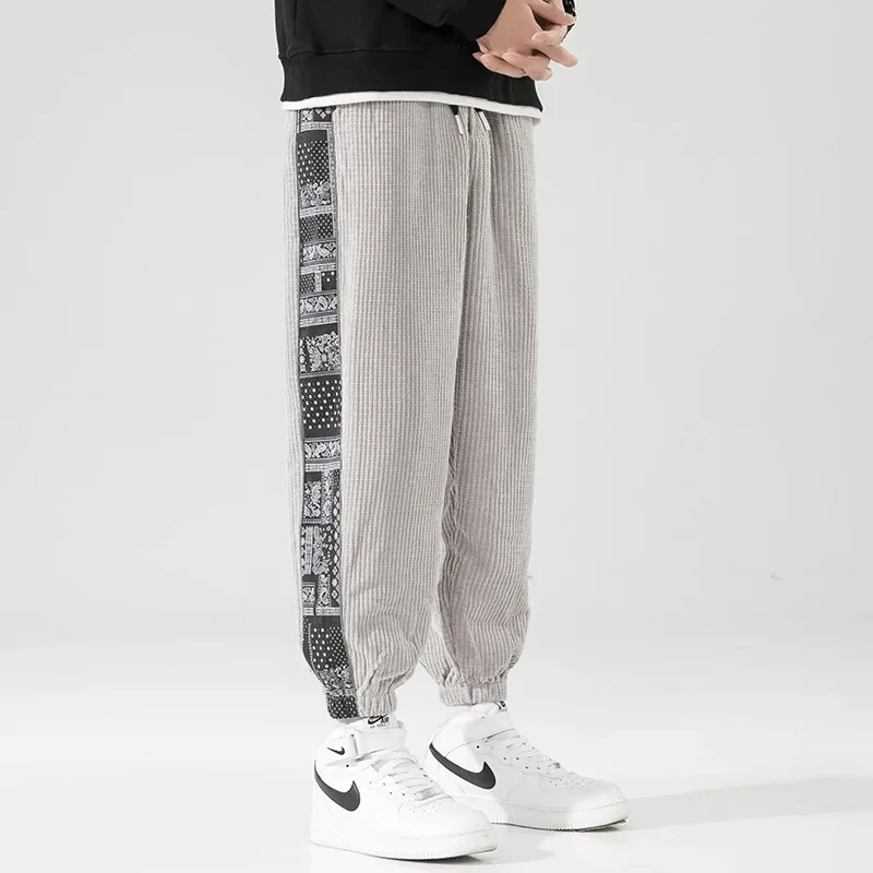 Autumn Men Casual Spliced Sports Pants Ankle Length Pencil Pant Drawstring Casual Trousers Pockets Slim Print Sight Strech Pant
Autumn Men Casual Spliced Sports Pants Ankle Length Pencil Pant Drawstring Casual Trousers Pockets Slim Print Sight Strech Pant