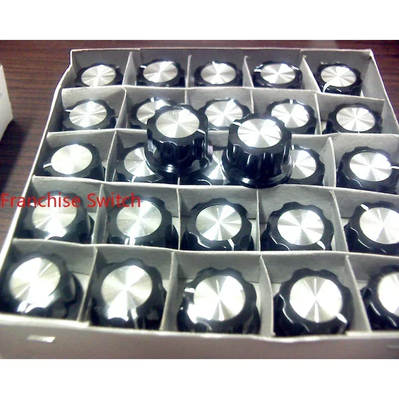 10PCS A03 Knob Inner Hole 6.35MM 1 Box 50pcs
10PCS A03 Knob Inner Hole 6.35MM 1 Box 50pcs