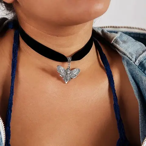 Gothic Death Skull Moth Choker Necklace Black Velvet Adjustable Chain Fashion Witchcraft Mystic Witch Jewelry Gift for Women