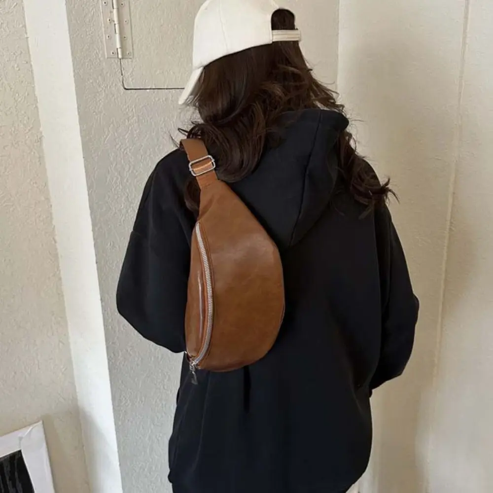 Cool Fanny Packs PU Chest Bag Half Moon Bag Korean Style Banana Bag Large Capcity Solid Color Crossbody Waist Pack Sport
Cool Fanny Packs PU Chest Bag Half Moon Bag Korean Style Banana Bag Large Capcity Solid Color Crossbody Waist Pack Sport