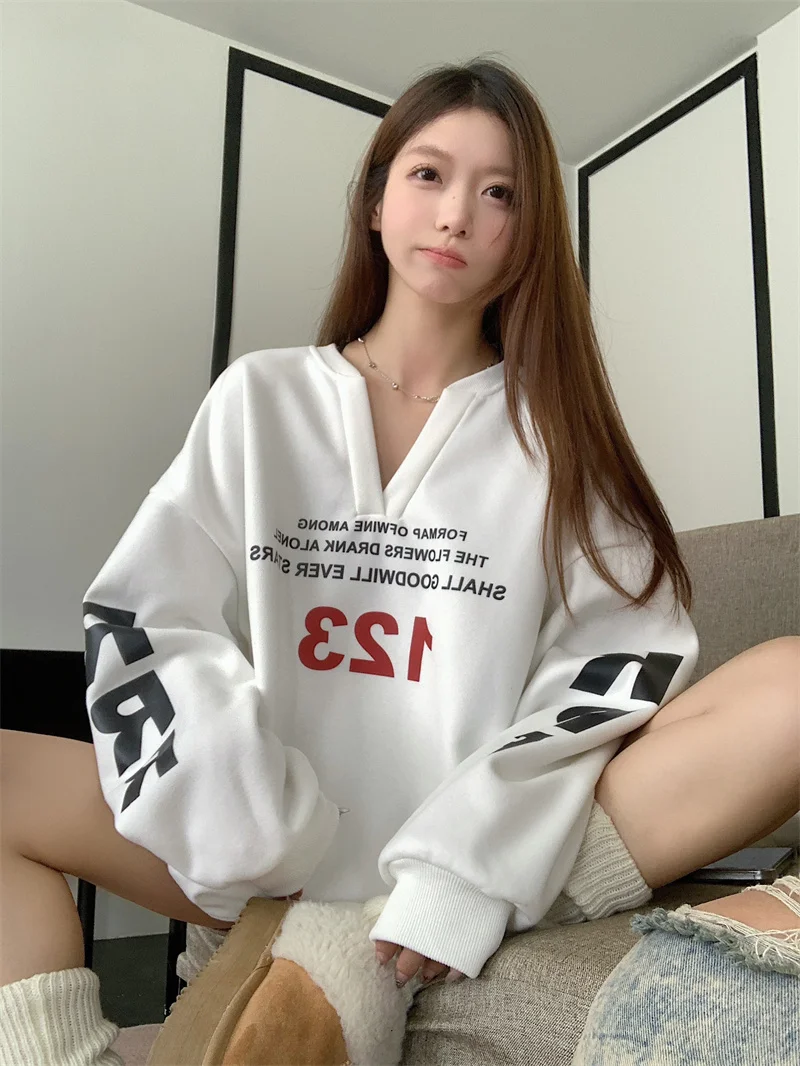 2024 Autumn and Winter New Lazy Style Loose Printed Letters Plus Velvet Thickened High-end Advanced Niche Pullover Sweatshirt
2024 Autumn and Winter New Lazy Style Loose Printed Letters Plus Velvet Thickened High-end Advanced Niche Pullover Sweatshirt