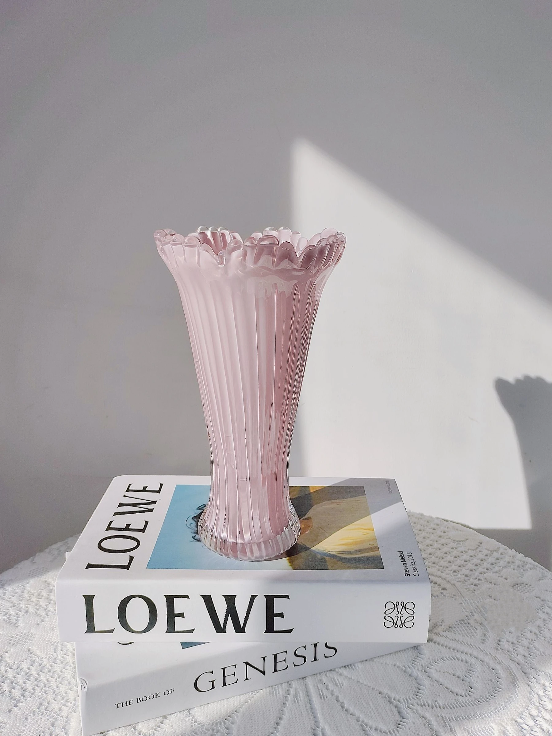 Handmade Glass Flower Vase Pastel Pink Simple Vertical Stripe Home Decoration Tabletop Ornament Flower Bouquet Holder Gift
Handmade Glass Flower Vase Pastel Pink Simple Vertical Stripe Home Decoration Tabletop Ornament Flower Bouquet Holder Gift