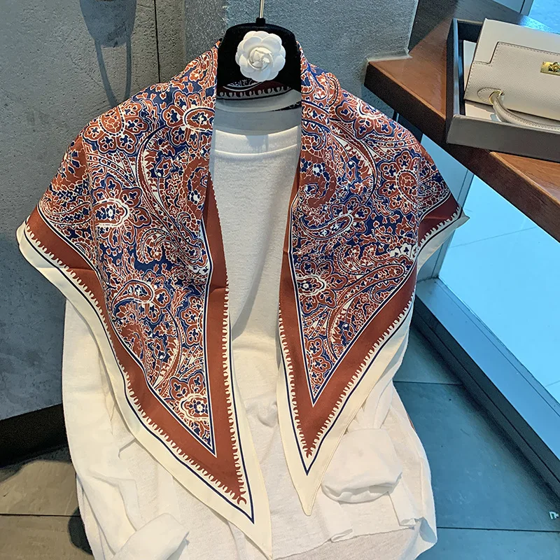 Summer atmosphere outfit: twill silk imitation silk cool-feel diagonal scarf with paisley print, women's triangular silk scarf
Summer atmosphere outfit: twill silk imitation silk cool-feel diagonal scarf with paisley print, women's triangular silk scarf