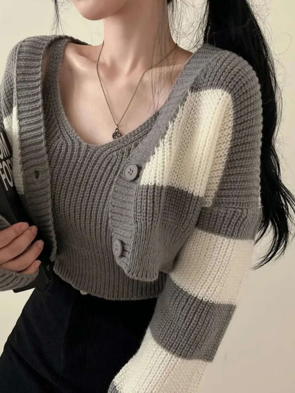 Chic Lazy Sle Slim Fit Knitted Vest And Stripe ort Sve Long Sve Two Piece Set Autumn Winter Women's Faion Sweater
Chic Lazy Sle Slim Fit Knitted Vest And Stripe ort Sve Long Sve Two Piece Set Autumn Winter Women's Faion Sweater