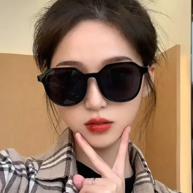 Fashion Polygonal Teal Lens Sunglasses - Slim Fashion Eyewear Suitable For Photo Shoots, Traveling
Fashion Polygonal Teal Lens Sunglasses - Slim Fashion Eyewear Suitable For Photo Shoots, Traveling