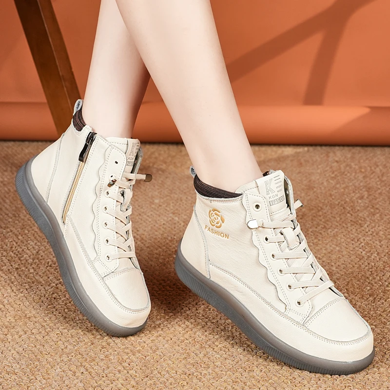 cowhide upper, first layer pigskin inner large size boots, genuine leather versatile casual and comfortable short boots
cowhide upper, first layer pigskin inner large size boots, genuine leather versatile casual and comfortable short boots