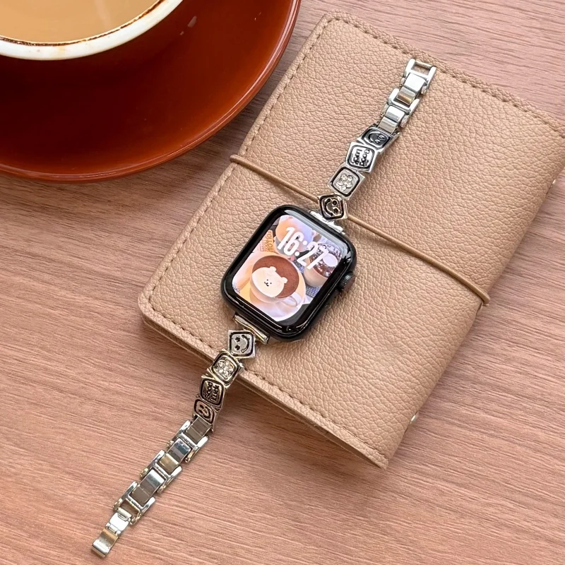 Retro light luxury metal strap suitable for Apple iWatch strap 38mm 40mm 41mm 42mm 44mm 45mm 49mm fashionable strap
Retro light luxury metal strap suitable for Apple iWatch strap 38mm 40mm 41mm 42mm 44mm 45mm 49mm fashionable strap