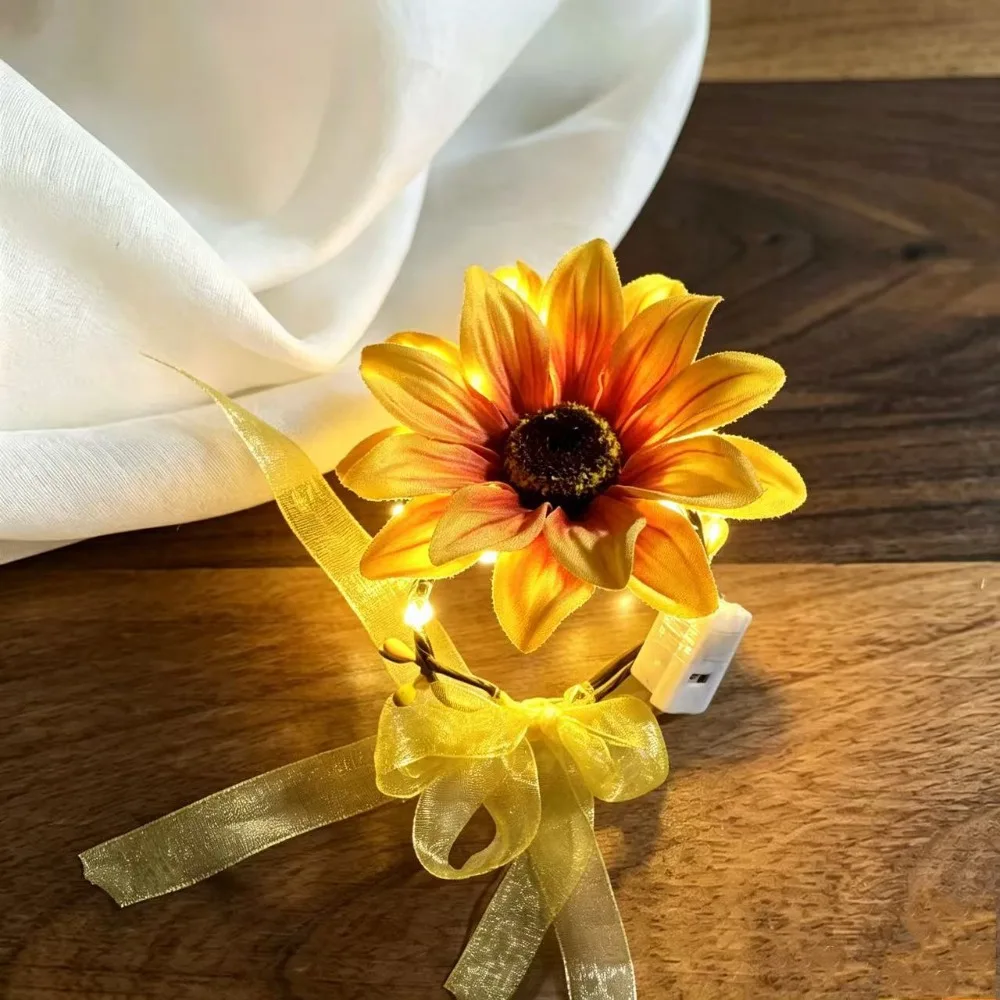 2pcs Bright Sunflower Styled Glowing Sunflower Wristband Soft Glowing Light Lightweight Stage Performance Wristband
2pcs Bright Sunflower Styled Glowing Sunflower Wristband Soft Glowing Light Lightweight Stage Performance Wristband