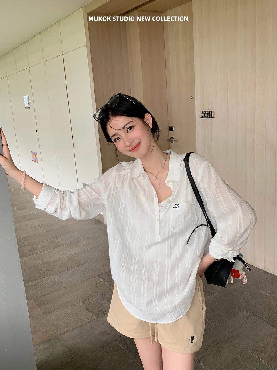 Женская летняя тонкая дышащая хлопковая блузка MUKOK Simple Heart Ding с вышивкой и защитой от солнца, белая, с узором
Женская летняя тонкая дышащая хлопковая блузка MUKOK Simple Heart Ding с вышивкой и защитой от солнца, белая, с узором