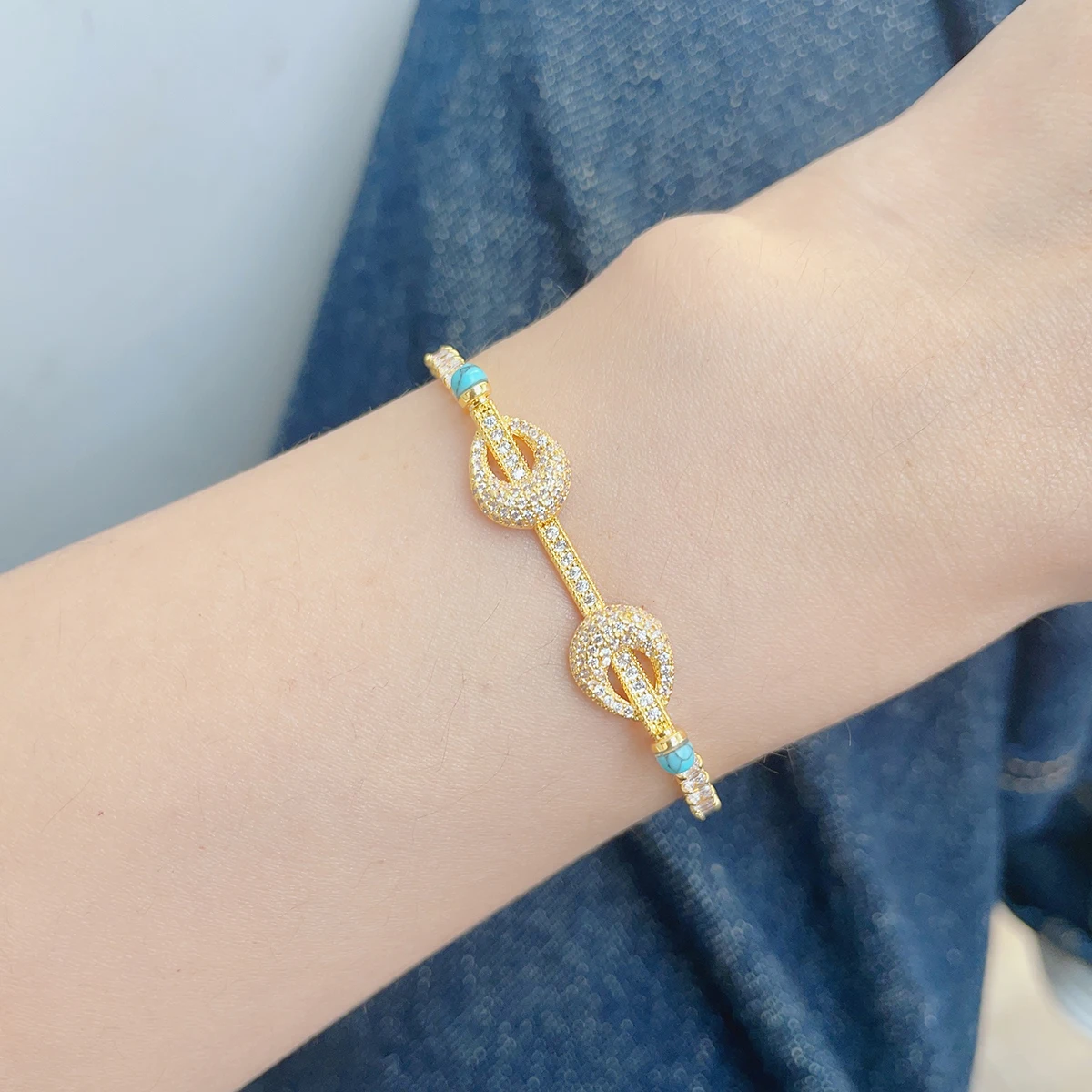 Luxury Sweet Cute 3mm Cubic Zirconia Crystal Tennis Bracelets For Women Gold Color Bracelet Chain Jewelry
Luxury Sweet Cute 3mm Cubic Zirconia Crystal Tennis Bracelets For Women Gold Color Bracelet Chain Jewelry