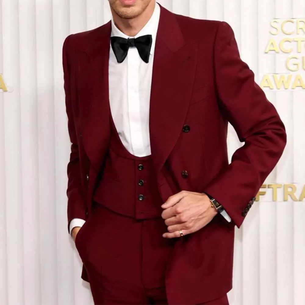 Men Suit 3 Piece Set Double Breasted Slim Fit Business Suits for Men Stylish Formal Blazer Pants Vest Elegant Office Wedding Out
Men Suit 3 Piece Set Double Breasted Slim Fit Business Suits for Men Stylish Formal Blazer Pants Vest Elegant Office Wedding Out