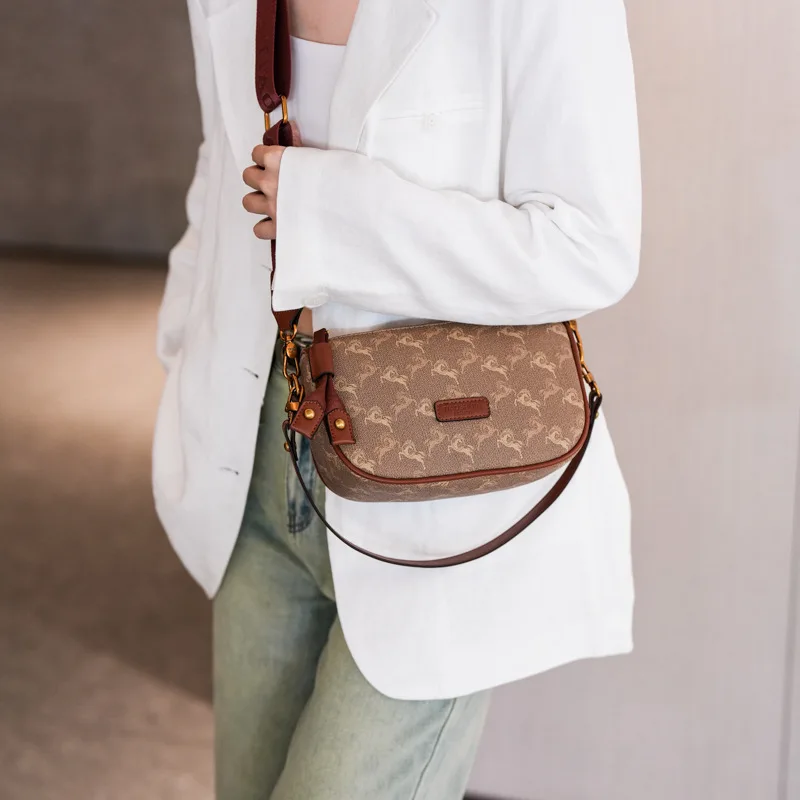 2025 New Luxury Women's Shoulder Bag - Stylish Crossbody Phone Purse, Vintage Boho Pillow Bag, Elegant Casual Handbag for Women
2025 New Luxury Women's Shoulder Bag - Stylish Crossbody Phone Purse, Vintage Boho Pillow Bag, Elegant Casual Handbag for Women