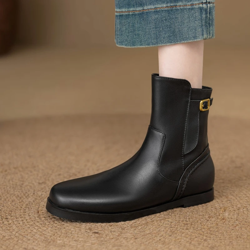 Women's new autumn and winter leather, cowhide, metal accessories, low heel, plus size, round toe, Chelsea boots, fashion boots
Women's new autumn and winter leather, cowhide, metal accessories, low heel, plus size, round toe, Chelsea boots, fashion boots
