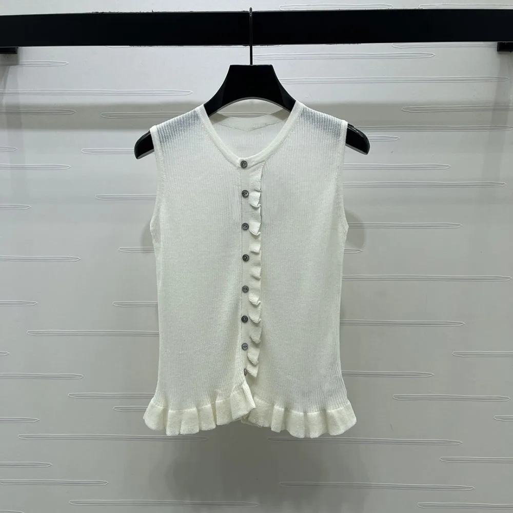 High-quality 2026 new style women's sleeveless round-neck button-down T-shirt, with pleated decorations at the hem xy26601156
High-quality 2026 new style women's sleeveless round-neck button-down T-shirt, with pleated decorations at the hem xy26601156