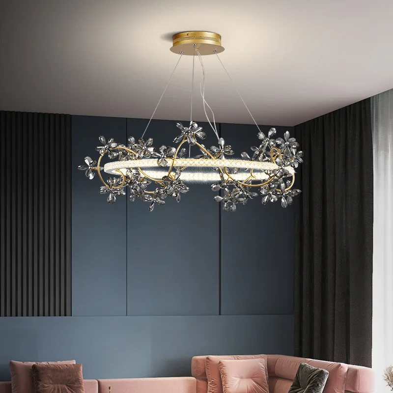 Nordic light luxury style flowers, living room lamps, bedroom lights, luxury crystal chandeliers
Nordic light luxury style flowers, living room lamps, bedroom lights, luxury crystal chandeliers