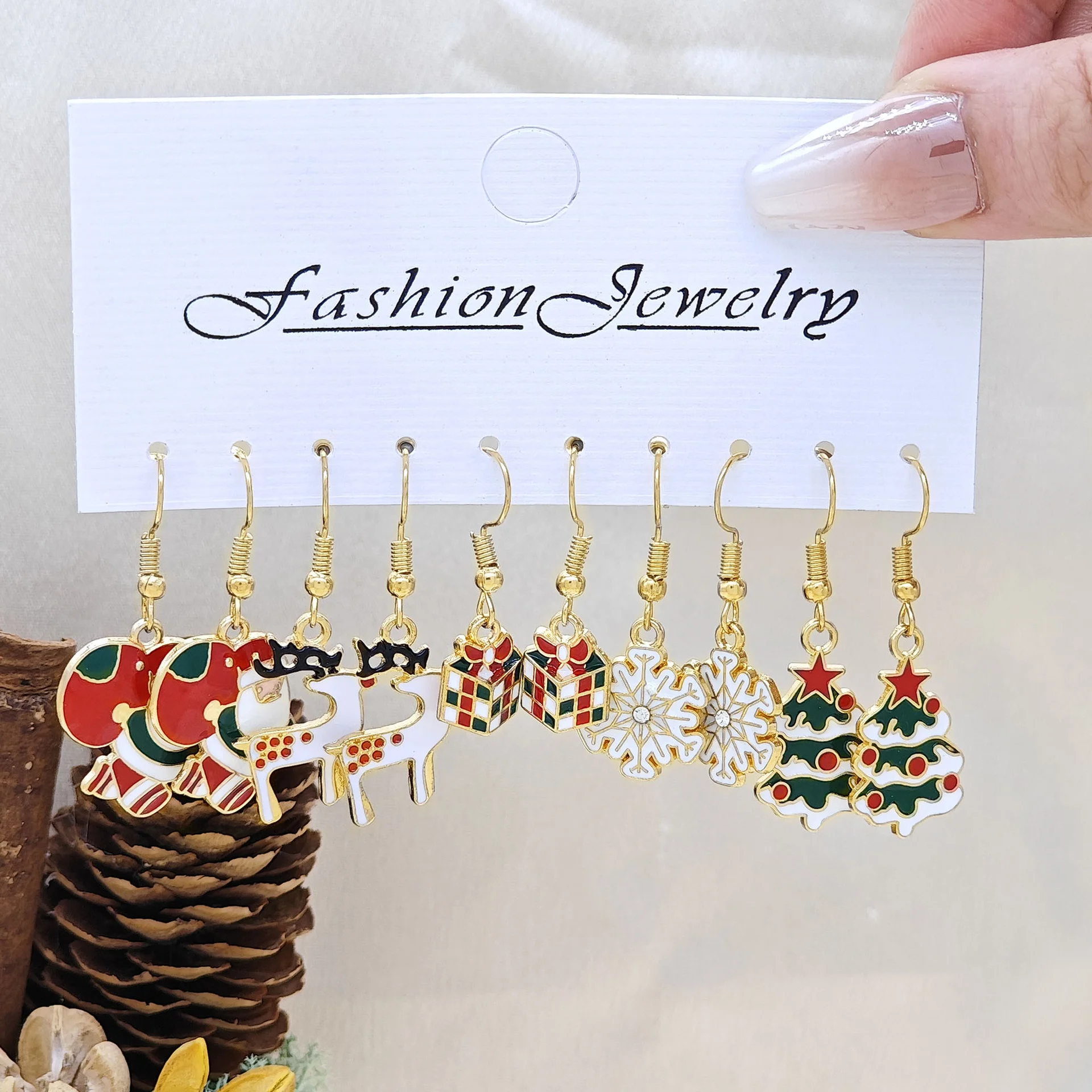 5Pairs Christmas Mixed Earrings Set for Women Santa Claus Xmas Tree Snowflake Elk Snowman Hook Stud Earring Girl Party Jewelry
5Pairs Christmas Mixed Earrings Set for Women Santa Claus Xmas Tree Snowflake Elk Snowman Hook Stud Earring Girl Party Jewelry