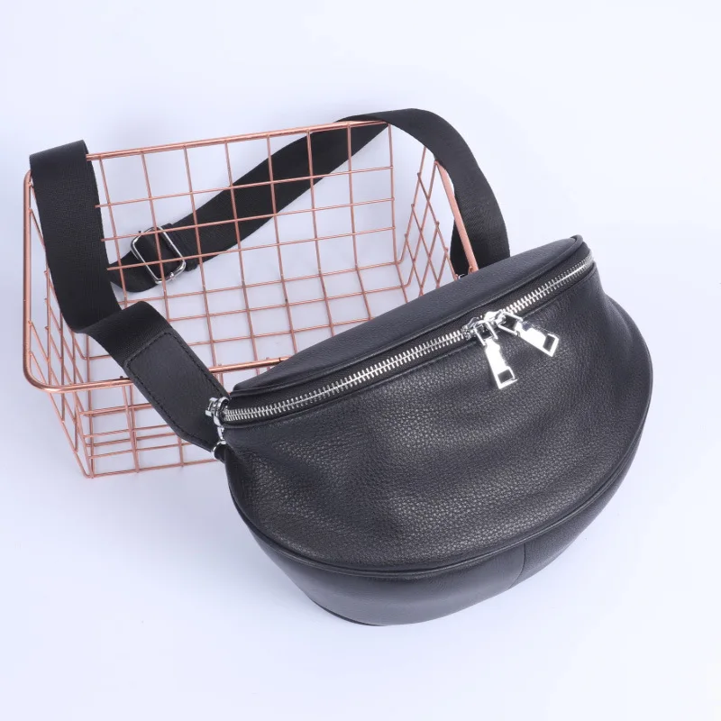 New women's versatile fashion simple shoulder messenger bag genuine leather soft cowhide breast bag retro trend casual large cap
New women's versatile fashion simple shoulder messenger bag genuine leather soft cowhide breast bag retro trend casual large cap