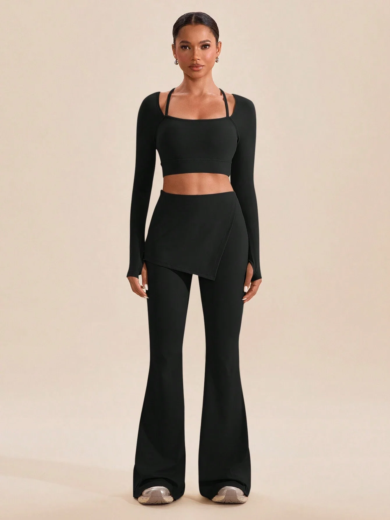 Women Solid Color Long Sleeve Cropped Athletic Crop Top And Flare Pants Set
Women Solid Color Long Sleeve Cropped Athletic Crop Top And Flare Pants Set