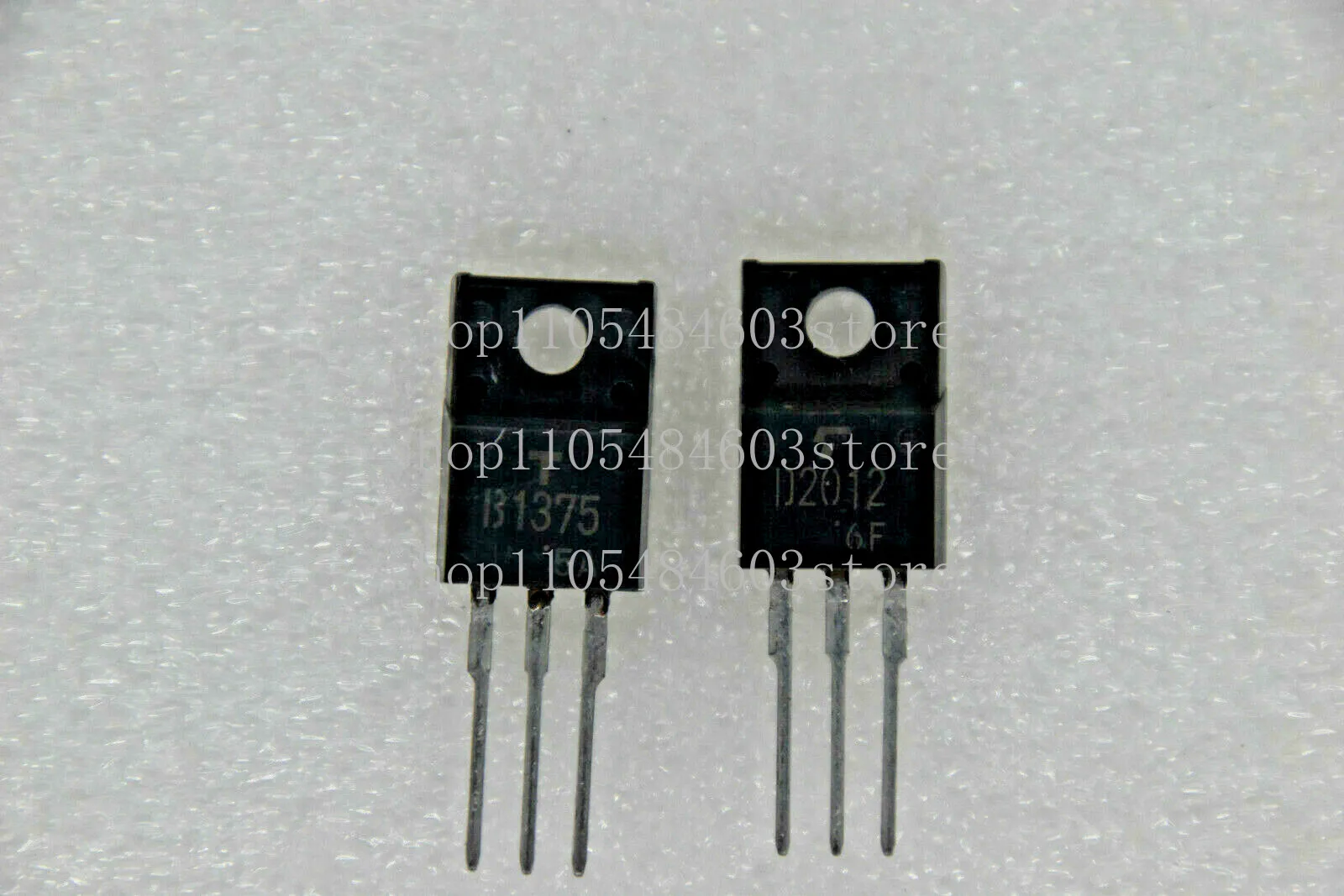 2Pairs ORIGINAL for TOSHIBA 2SB1375/2SD2012 B1375 D2012 NEW
2Pairs ORIGINAL for TOSHIBA 2SB1375/2SD2012 B1375 D2012 NEW
