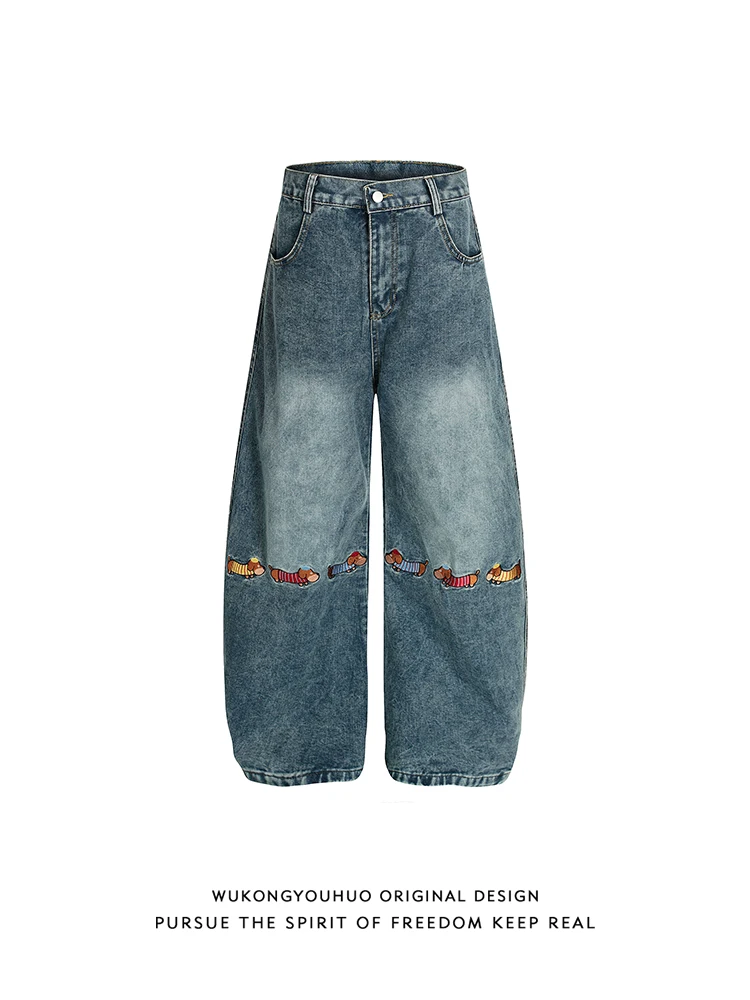Wukong Has Goods American Trendy Sausage Dog Embroidery Waed Knife Loose Wide Leg Jeans for Men Casual Straight Cut
Wukong Has Goods American Trendy Sausage Dog Embroidery Waed Knife Loose Wide Leg Jeans for Men Casual Straight Cut
