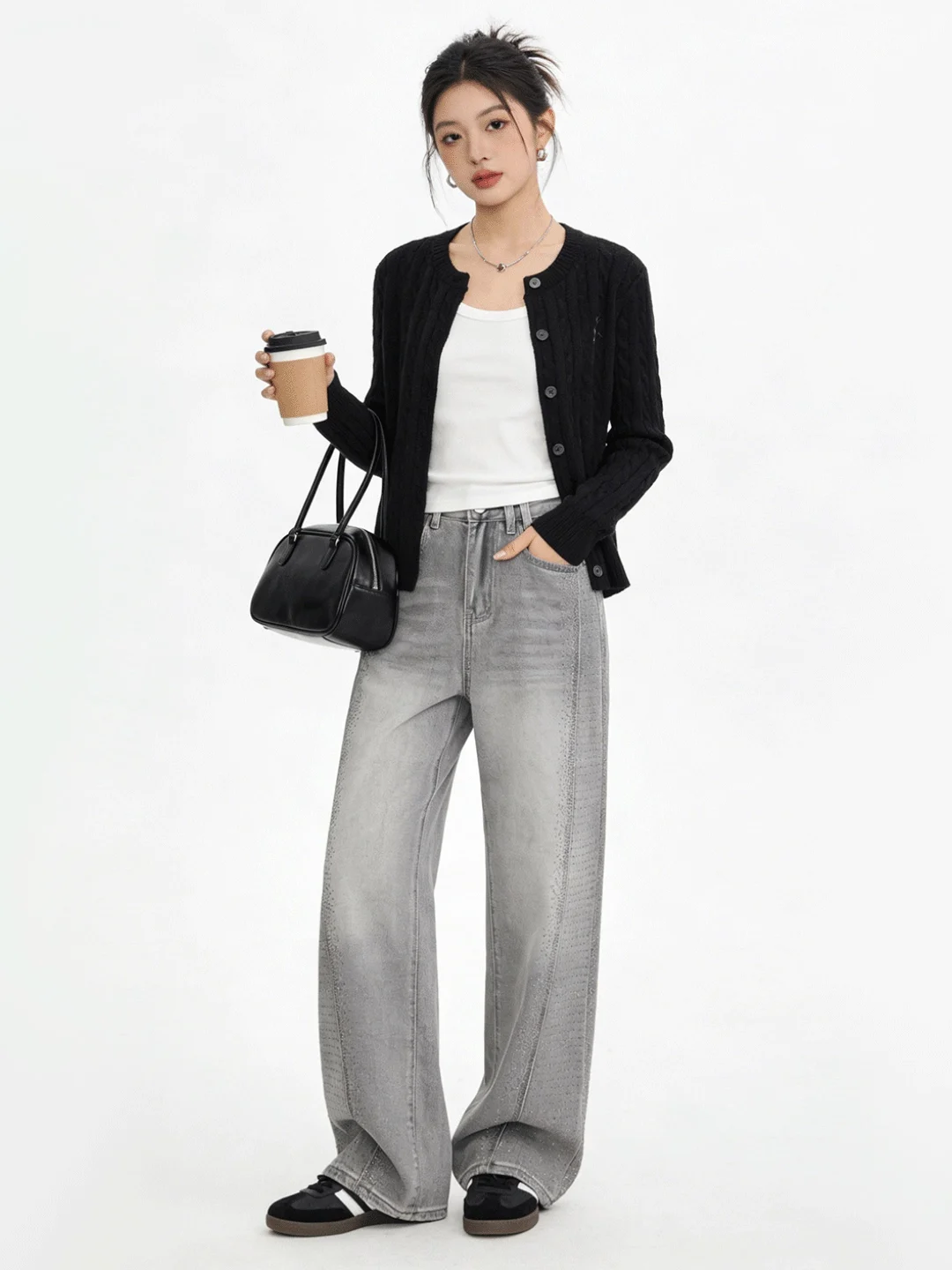 Spring 2026 New Sle Women's High Waist Wide Leg Jeans Rhinestone Embellied Soft Denim adient Slimming Long Pants
Spring 2026 New Sle Women's High Waist Wide Leg Jeans Rhinestone Embellied Soft Denim adient Slimming Long Pants