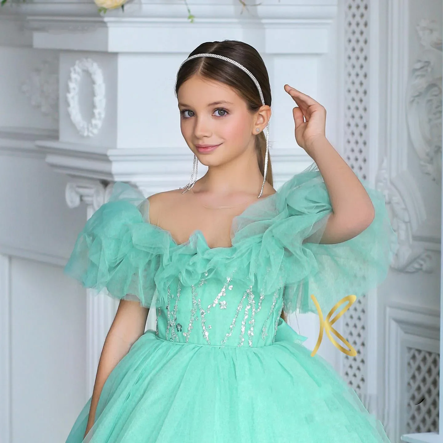 Customized Tulle Child Party Beaded Puffy Flower Girl Dresses Tea Length Ruffles Pageant Wedding Prom First Communion Ball G
Customized Tulle Child Party Beaded Puffy Flower Girl Dresses Tea Length Ruffles Pageant Wedding Prom First Communion Ball G