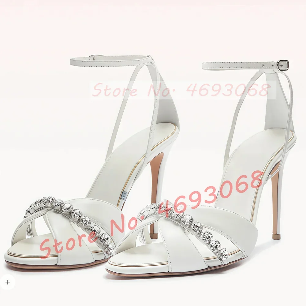 Белые сандалии с блестящими кристаллами и ремешком, женские элегантные свадебные туфли на высоком каблуке, женские модные летние сандалии с ремешком на щиколотке
Белые сандалии с блестящими кристаллами и ремешком, женские элегантные свадебные туфли на высоком каблуке, женские модные летние сандалии с ремешком на щиколотке