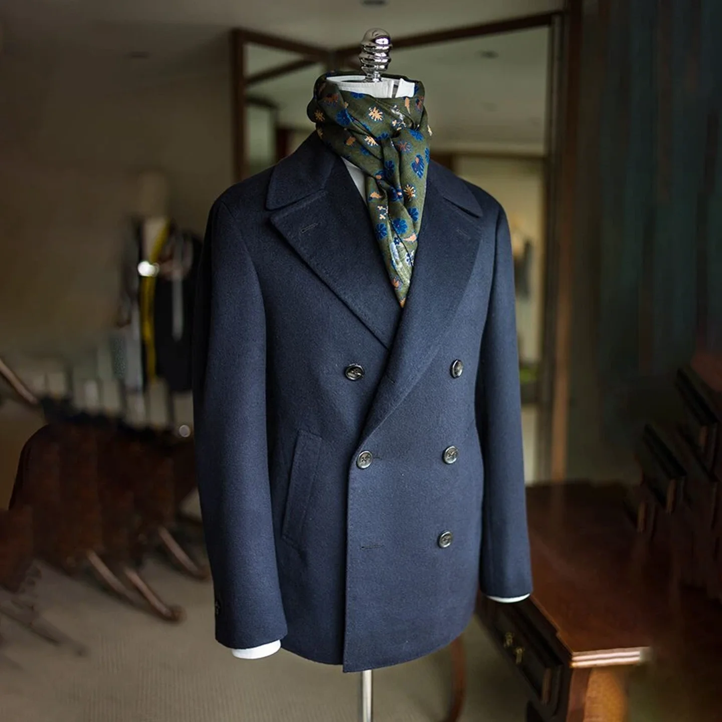 Vintage Royal Blue Cashmere Men's Suit Business Double Breasted Regulart Blazer Tuxedo Jacket Woolen Blend Suits Male Customized
Vintage Royal Blue Cashmere Men's Suit Business Double Breasted Regulart Blazer Tuxedo Jacket Woolen Blend Suits Male Customized