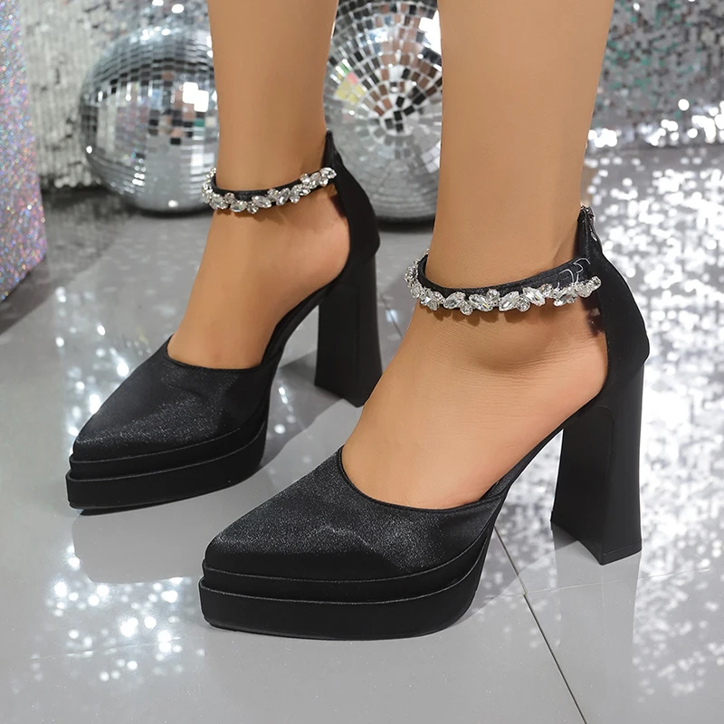 Women Summer Hot Sale Of The Season High Heels Silk Satin Square Head Ultra High Heel Sandals Water Diamond Double Layer Waterp
Women Summer Hot Sale Of The Season High Heels Silk Satin Square Head Ultra High Heel Sandals Water Diamond Double Layer Waterp