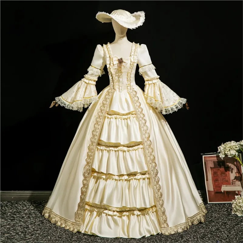 Champagne-colored dress for the birthday party grand choir performance
Champagne-colored dress for the birthday party grand choir performance