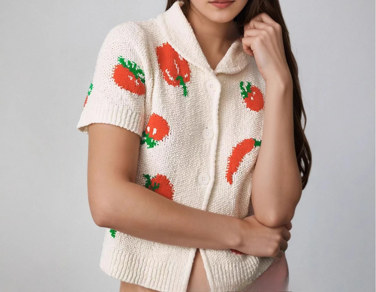 2025 Summer New Women's Fashion Casual Tomato Jacquard Short Sleeve Cardigan Sweater
2025 Summer New Women's Fashion Casual Tomato Jacquard Short Sleeve Cardigan Sweater