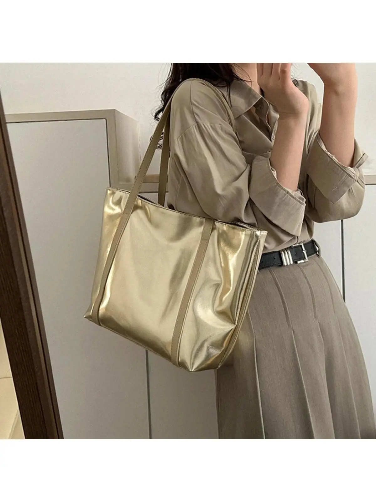 Solid Color small Shoulder Bag, Soft Tote Bag, Versatile Stylish Portable Handbag
Solid Color small Shoulder Bag, Soft Tote Bag, Versatile Stylish Portable Handbag