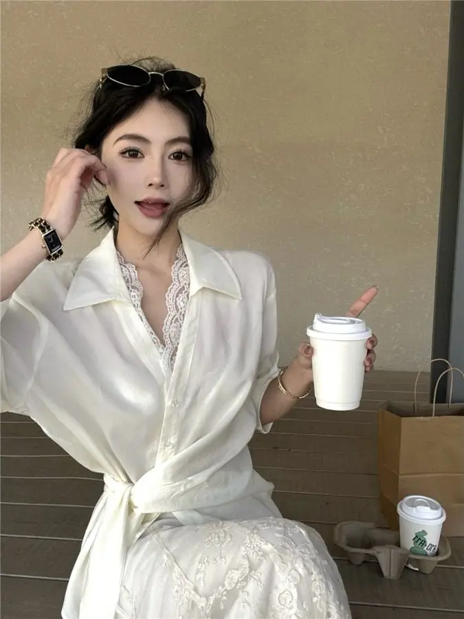 Spring Summer Short Tie Dye Lace Blouse Women's Luxury Ageless Sleeveless Collar Shirt Layering Trendy Top Chinese Brand
Spring Summer Short Tie Dye Lace Blouse Women's Luxury Ageless Sleeveless Collar Shirt Layering Trendy Top Chinese Brand