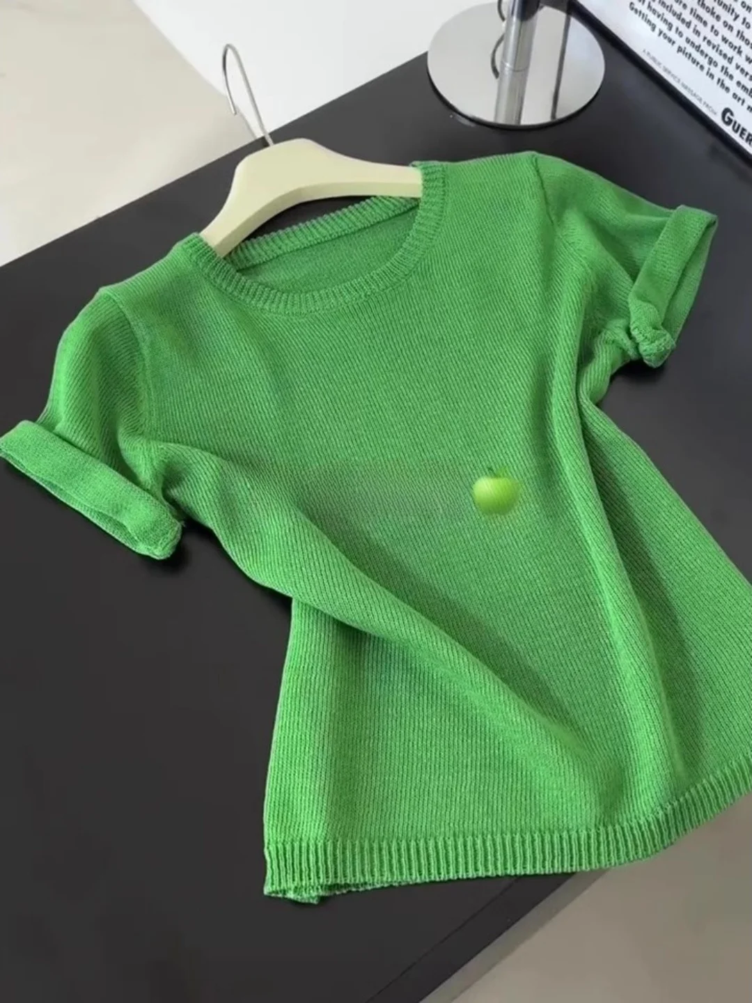 Green round Neck Ice Silk Knitted Short Sleeve Women's T-shirt Summer Dopaamine Fashion Top Hang Version Loose Fit
Green round Neck Ice Silk Knitted Short Sleeve Women's T-shirt Summer Dopaamine Fashion Top Hang Version Loose Fit